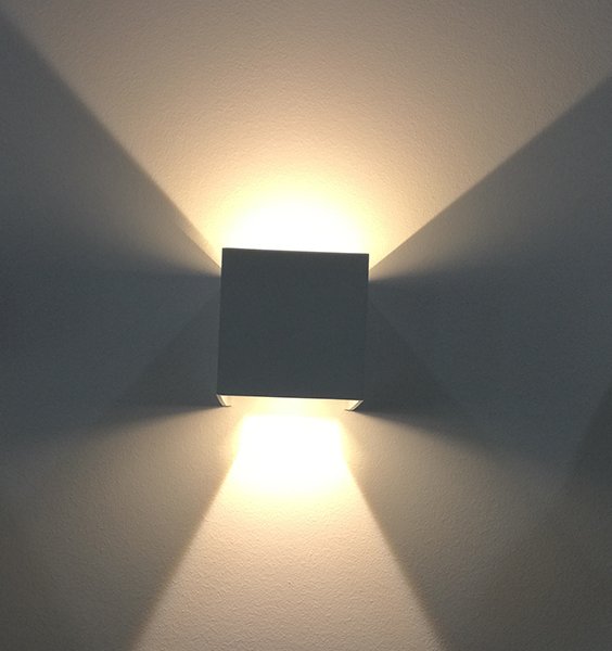 LED zidna lampa 6W 3000K